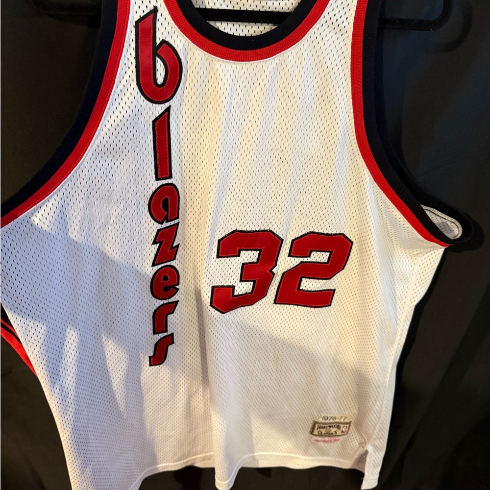 Mitchell & Ness Bill Walton Throwback Jersey
